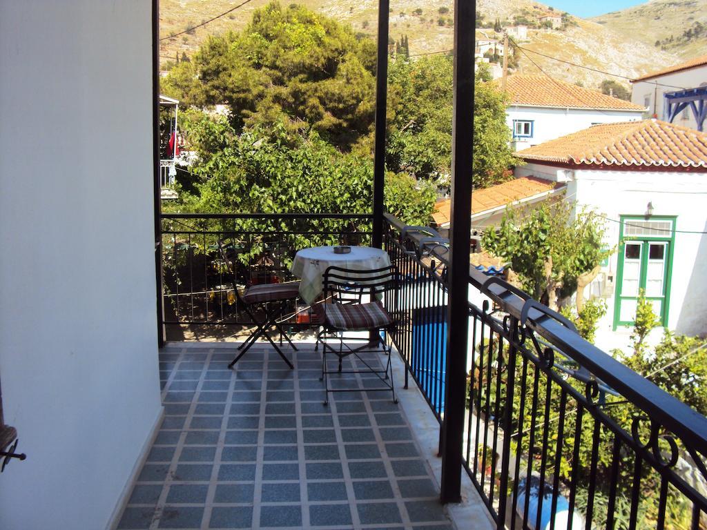 Spalieri Rooms Hydra  Zimmer foto
