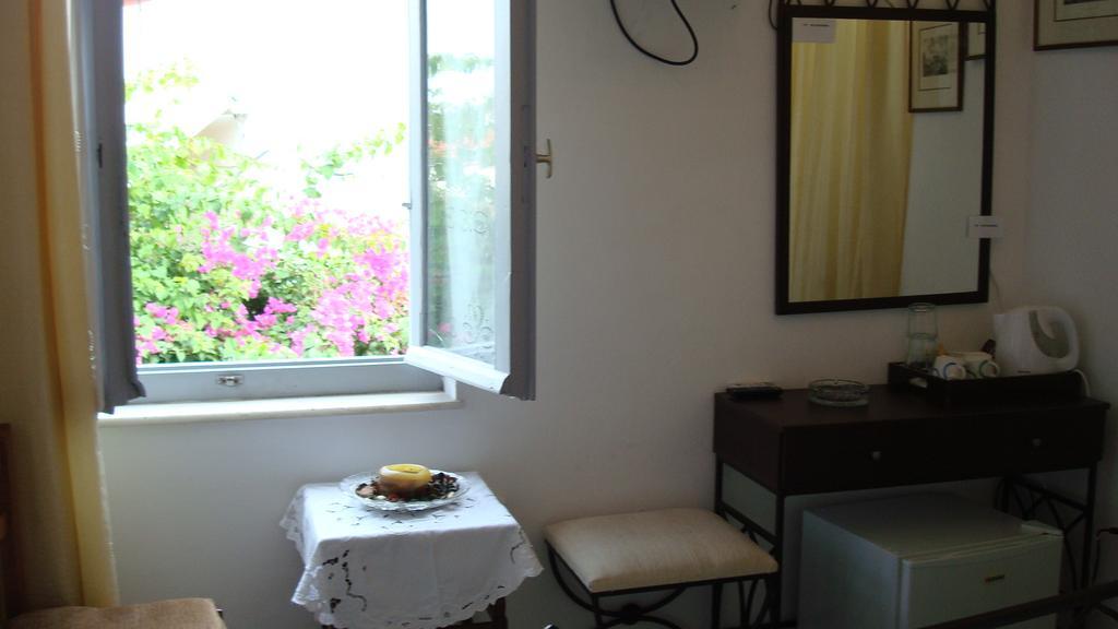 Spalieri Rooms Hydra  Exterior foto